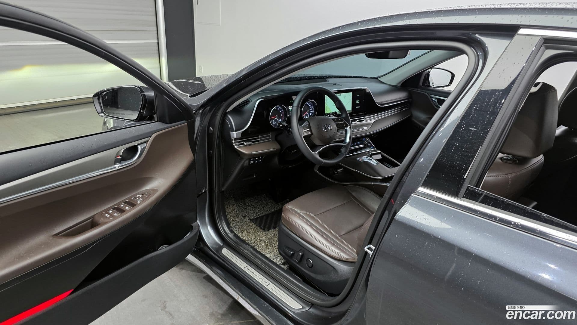 Main__Slider__Photo:Grandeur Hyundai 2022.0-9