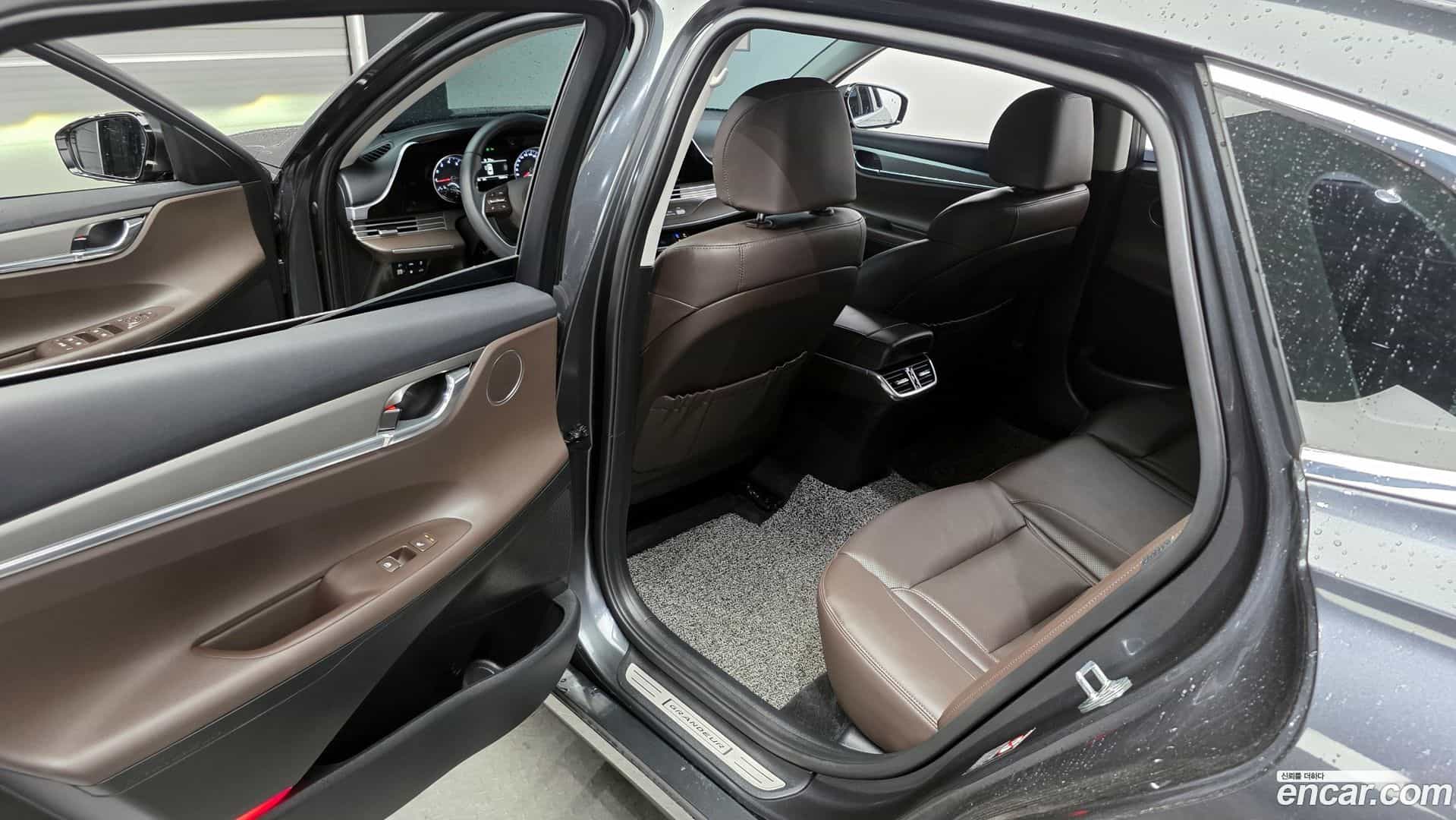 Grandeur Hyundai 2022.0-OPTION-015