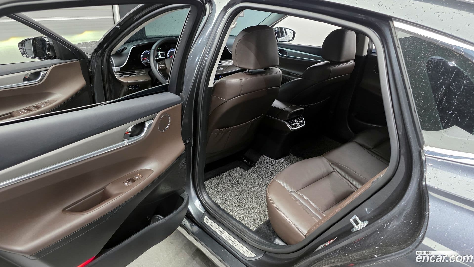 Main__Slider__Photo:Grandeur Hyundai 2022.0-10