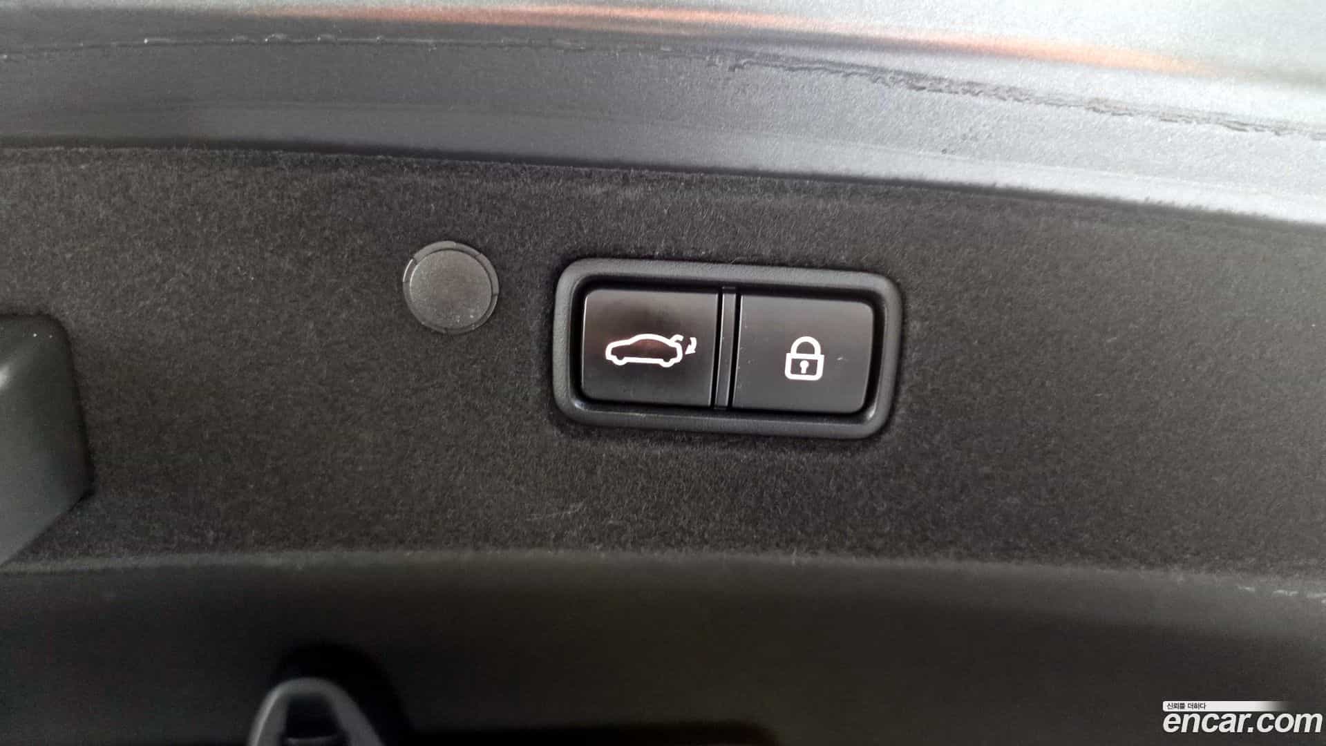 Grandeur Hyundai 2022.0-OPTION-043