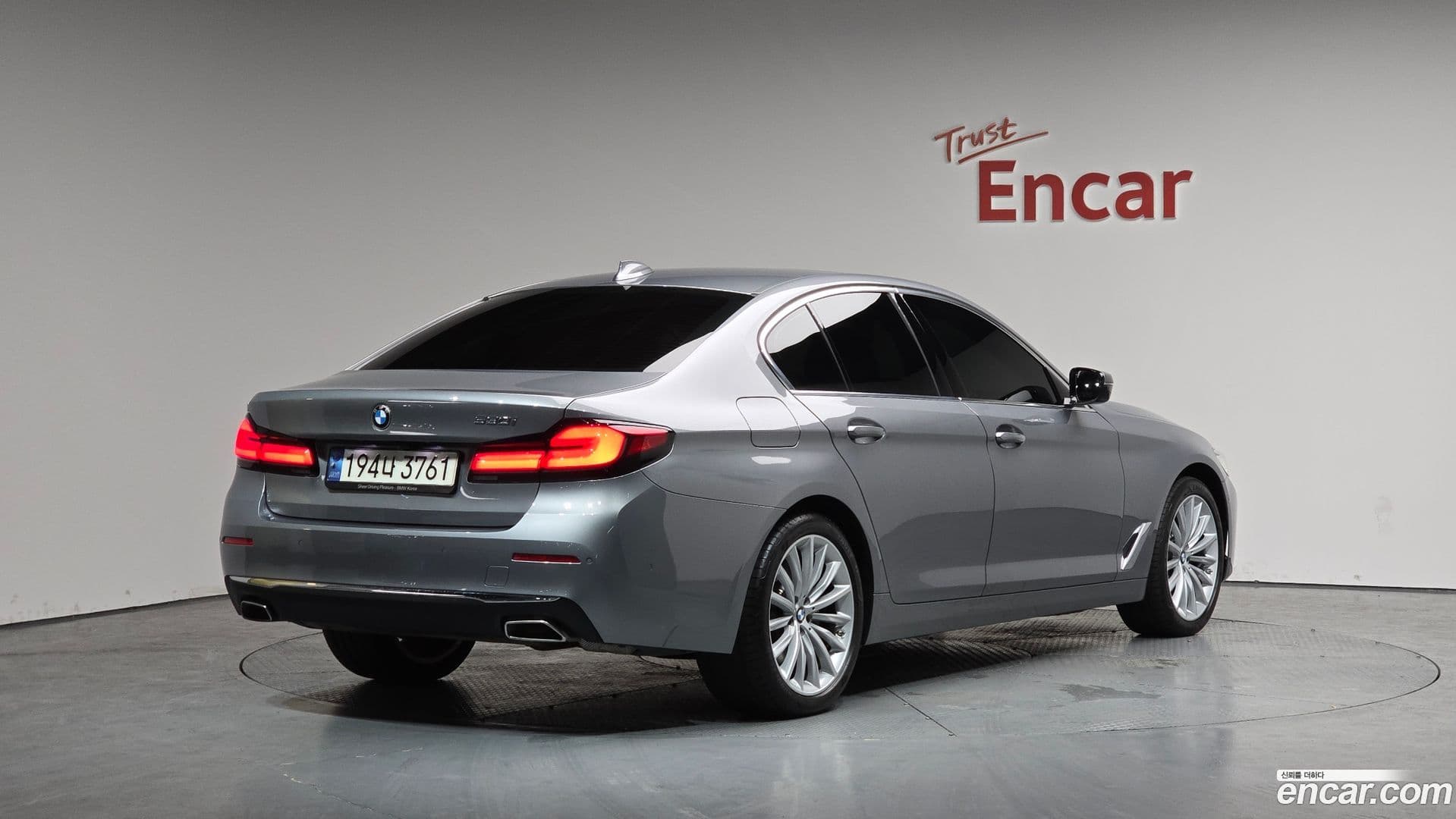Main__Slider__Photo:5-Series BMW 2023.0-1