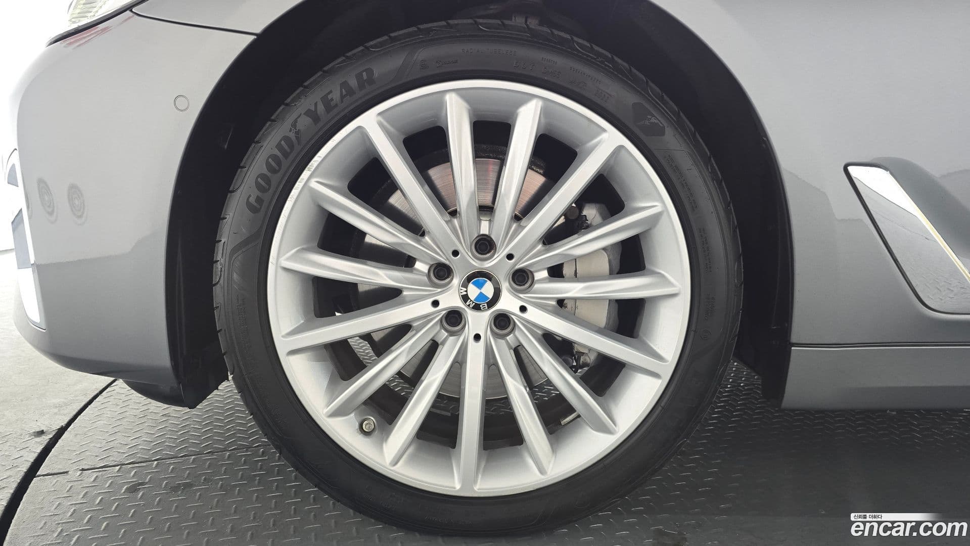 Main__Slider__Photo:5-Series BMW 2023.0-4