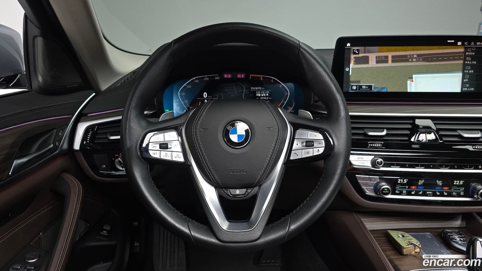 Main__Slider__Photo:5-Series BMW 2023.0-12