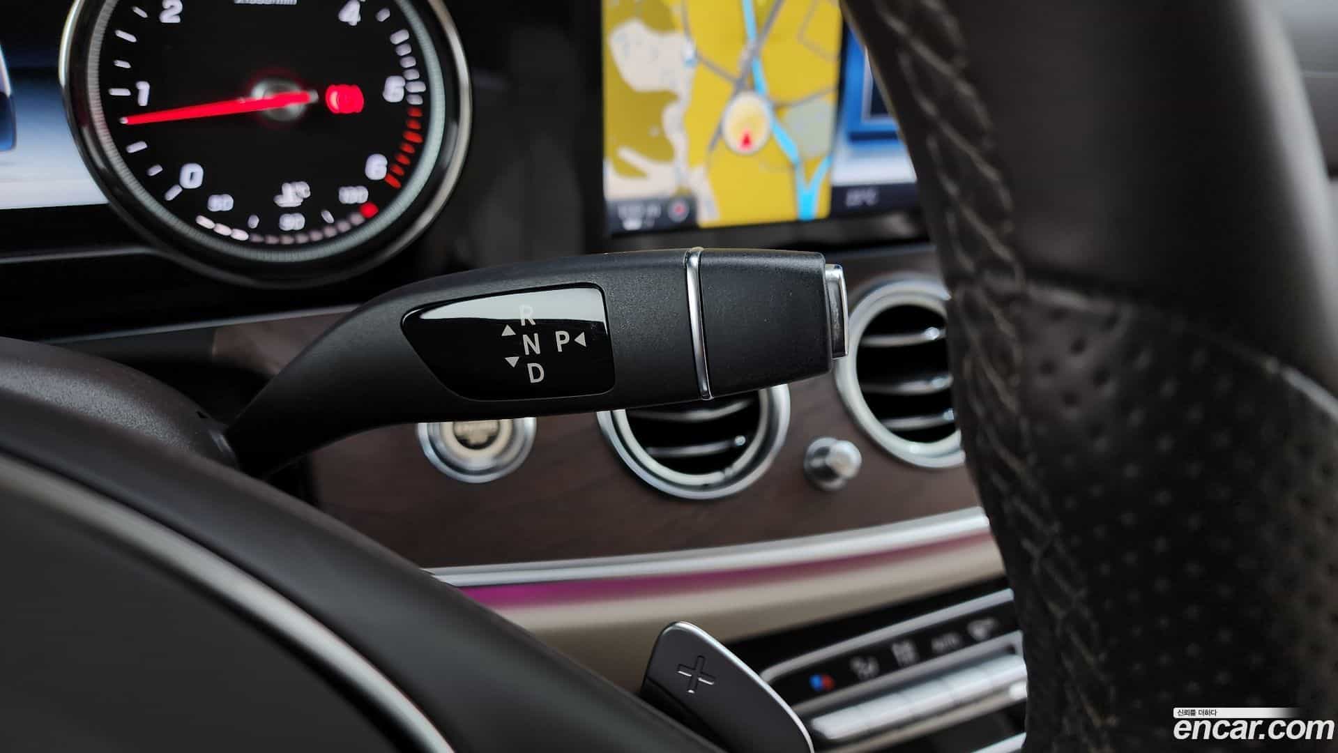 E-Class Mercedes-Benz 2016.8-INNER-009