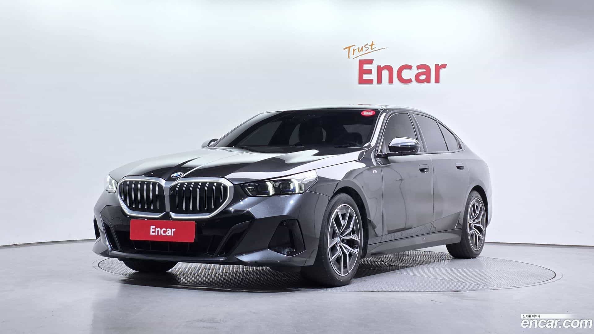 5-Series BMW 2023.9-OUTER-001