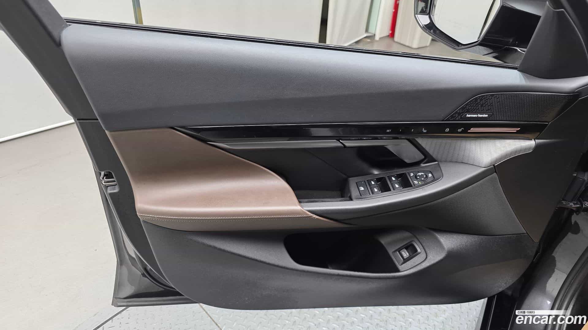 5-Series BMW 2023.9-INNER-034
