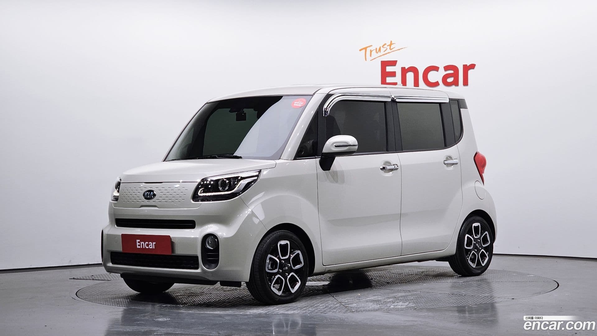 Main__Slider__Photo:RAY Kia 2020.8-0