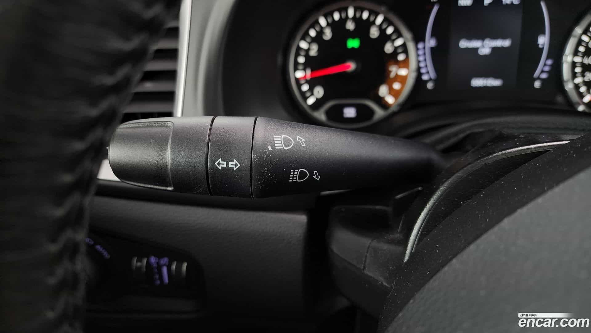 Renegade Jeep 2018.8-OPTION-043