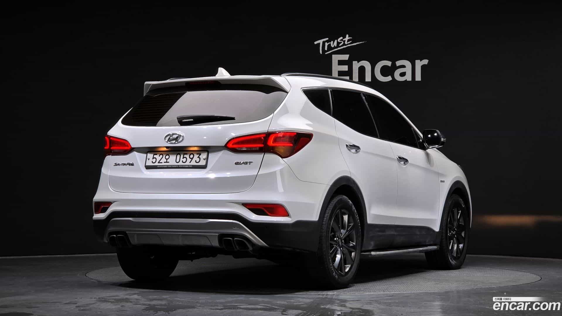 Santafe Hyundai 2016.7-OUTER-002