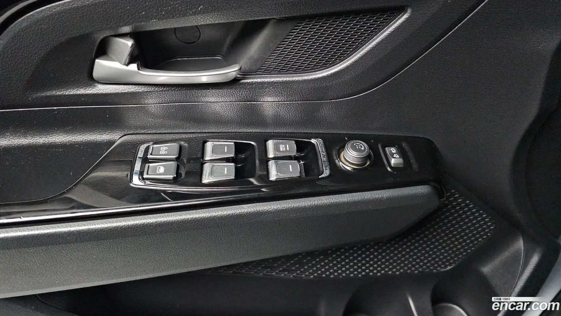 KORANDO KG Mobility 2021.10-OPTION-021