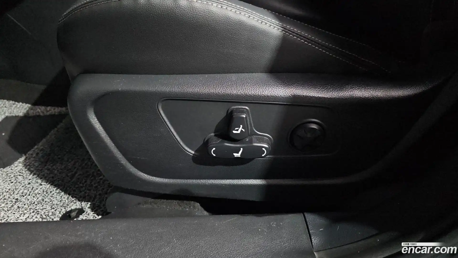 KORANDO KG Mobility 2021.10-OPTION-044