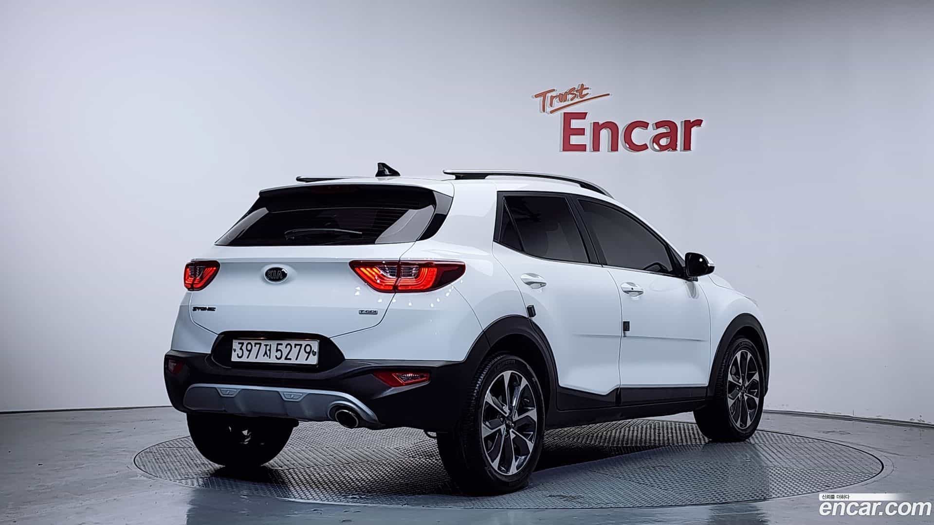 Stonic Kia 2018.8-OUTER-002