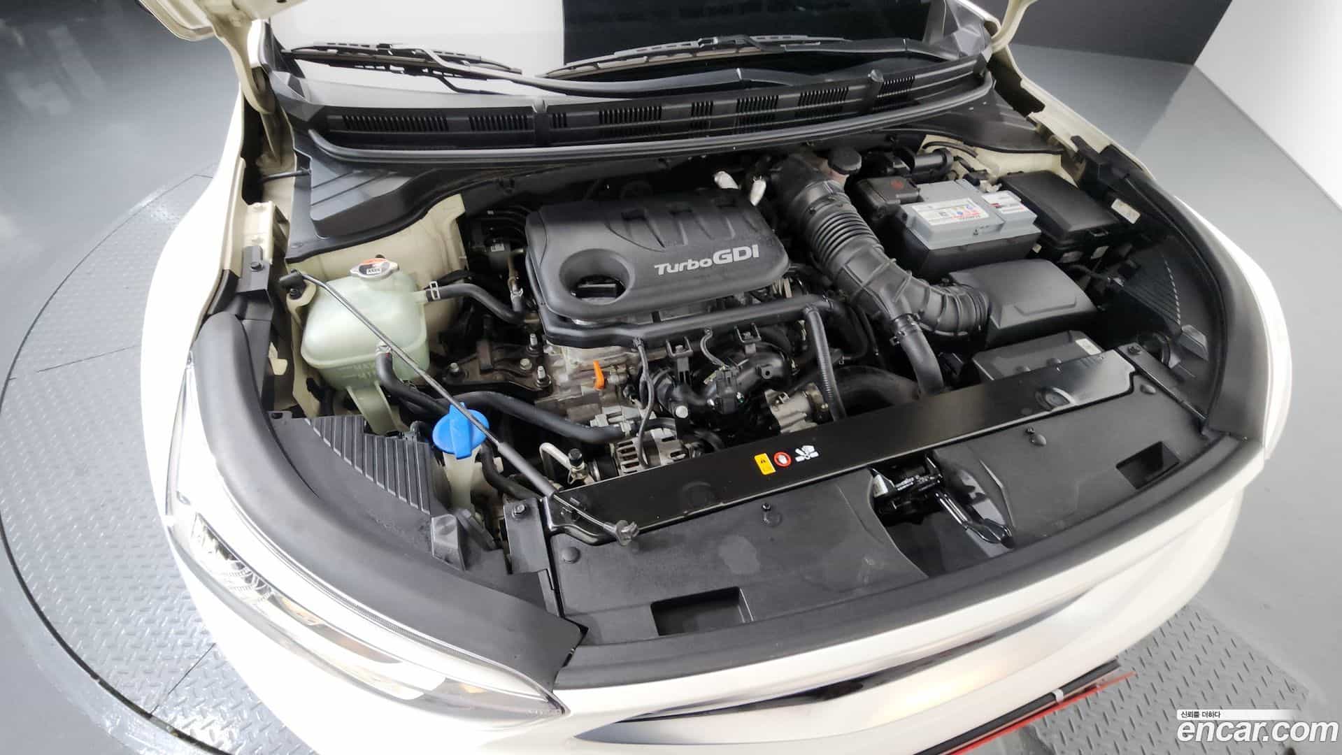Stonic Kia 2018.8-OUTER-006