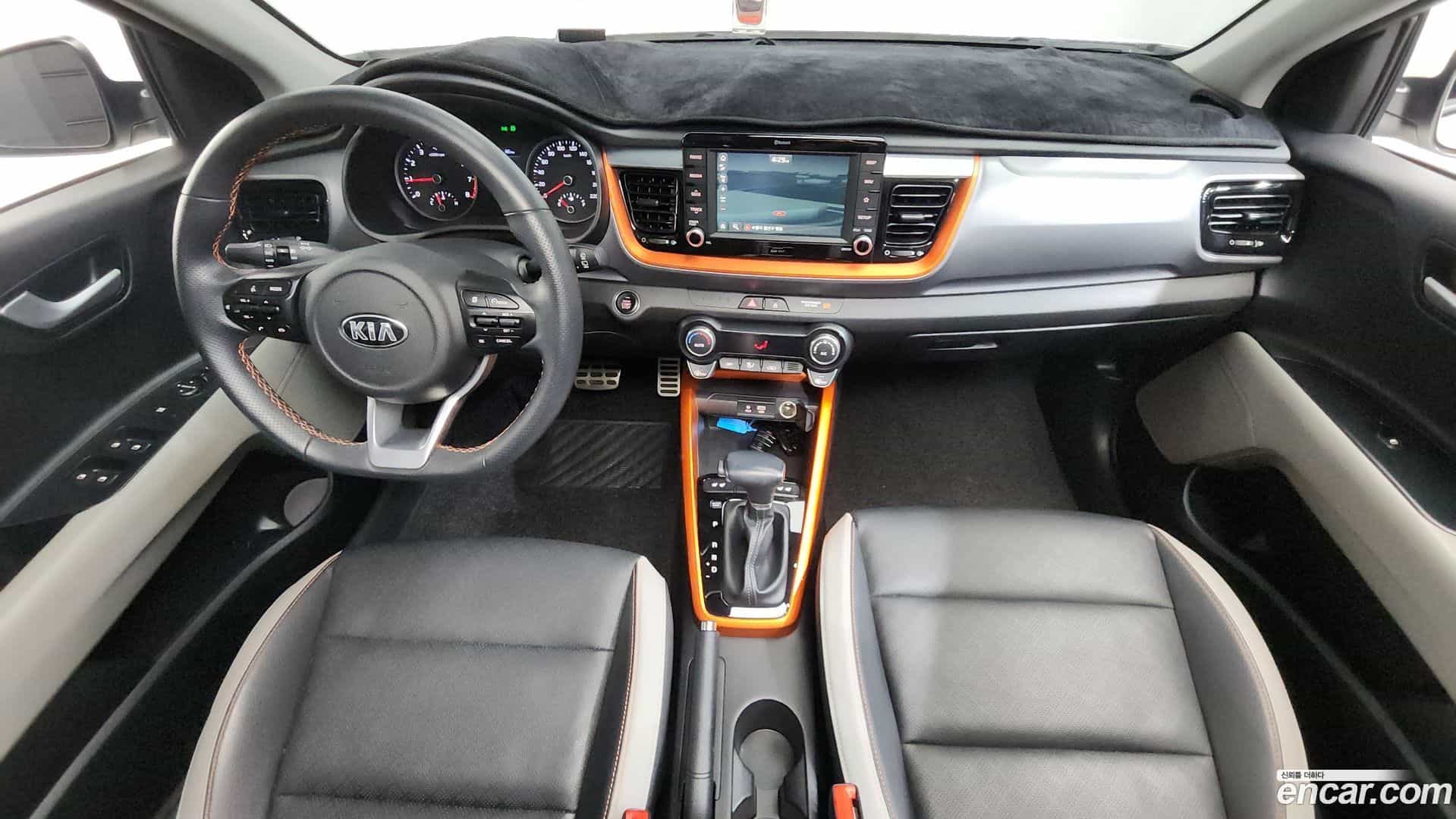 Stonic Kia 2018.8-INNER-007