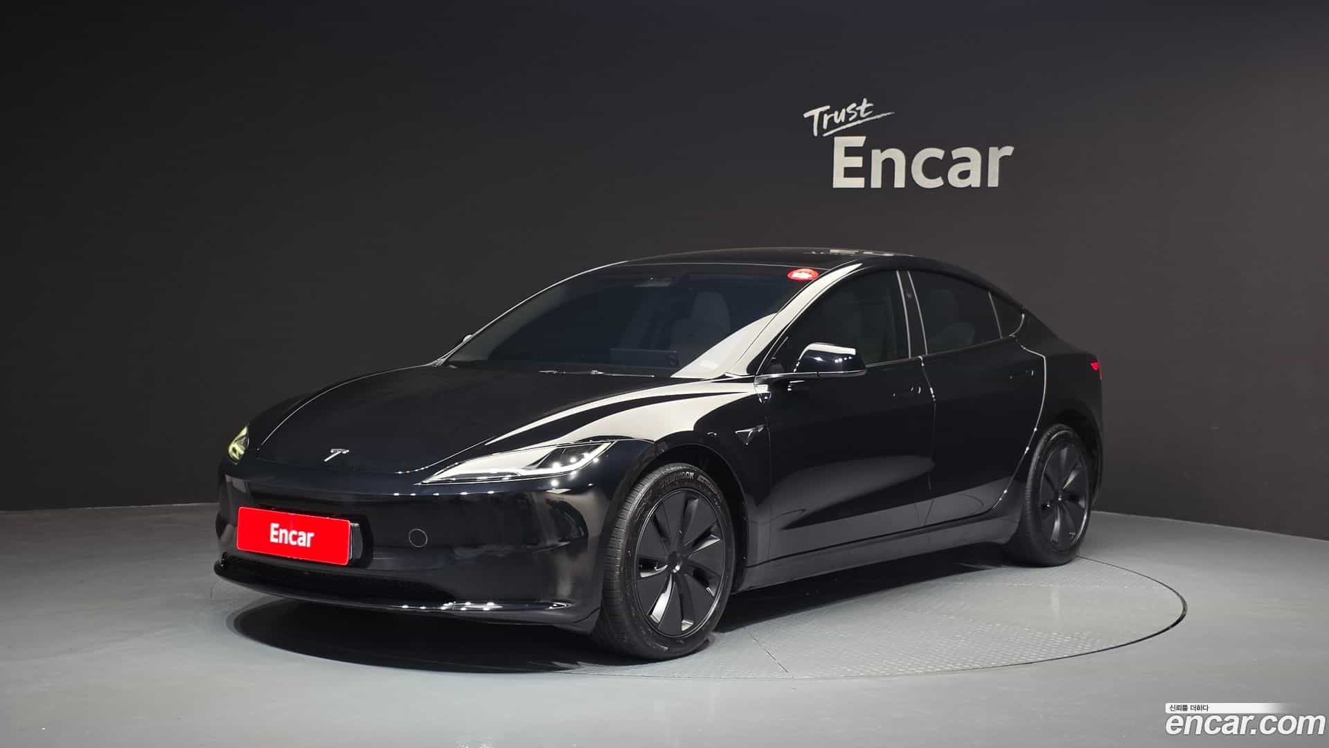 Model 3 Tesla 2024.6-OUTER-001