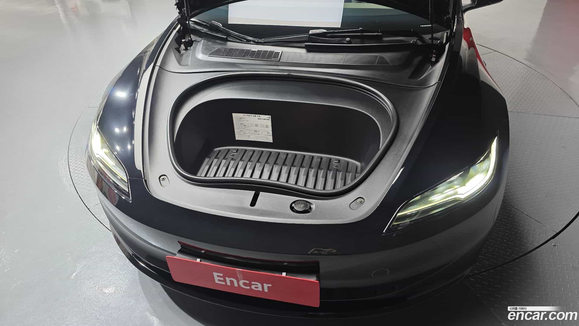 Model 3 Tesla 2024.6-OUTER-006