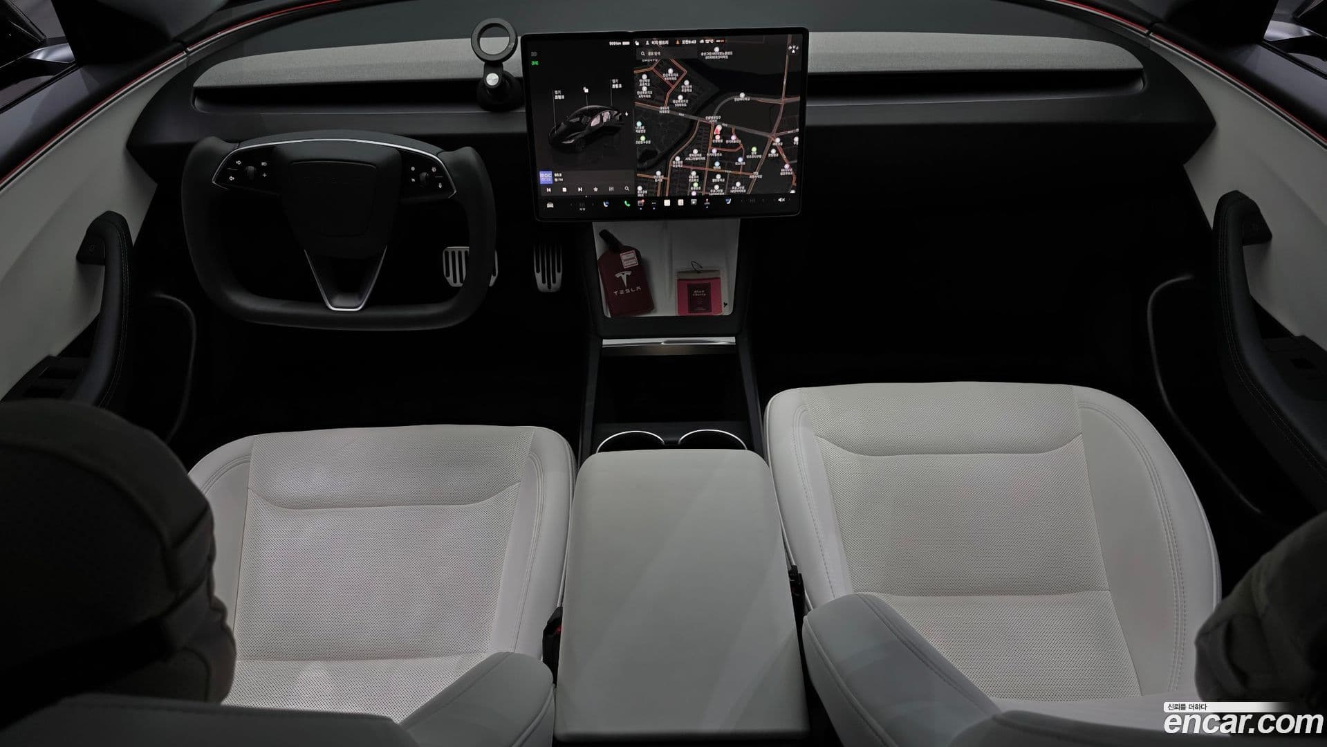 Main__Slider__Photo:Model 3 Tesla 2024.6-6