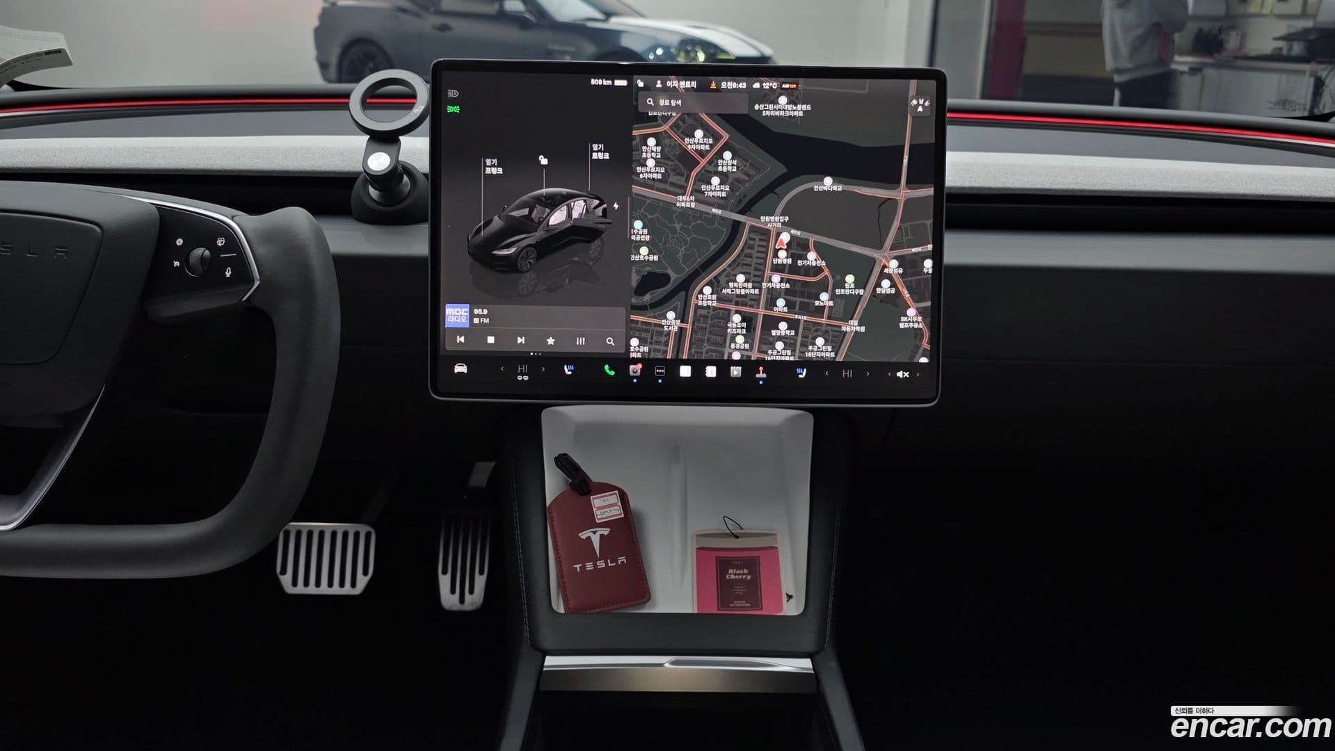 Main__Slider__Photo:Model 3 Tesla 2024.6-13
