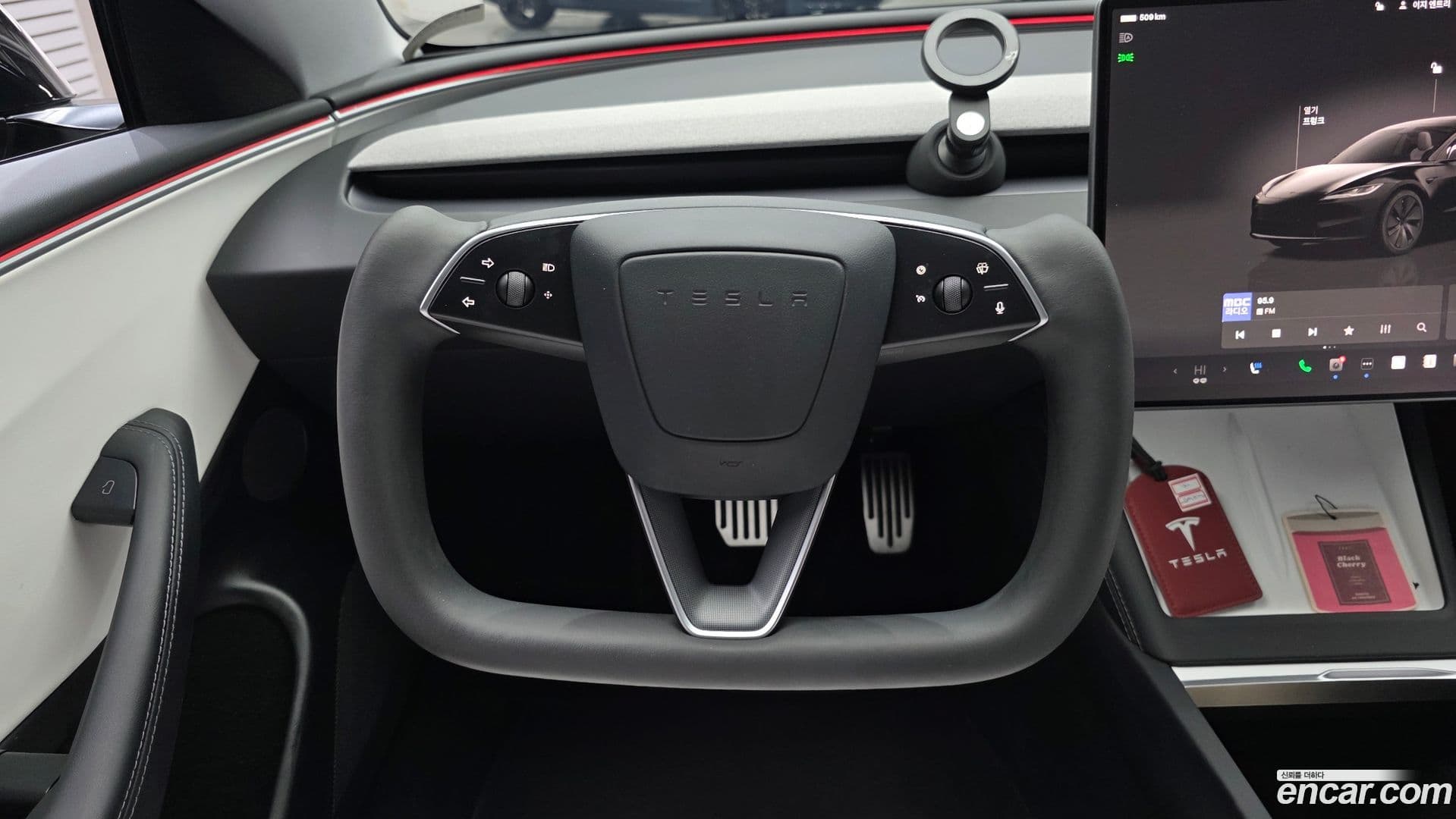 Main__Slider__Photo:Model 3 Tesla 2024.6-14