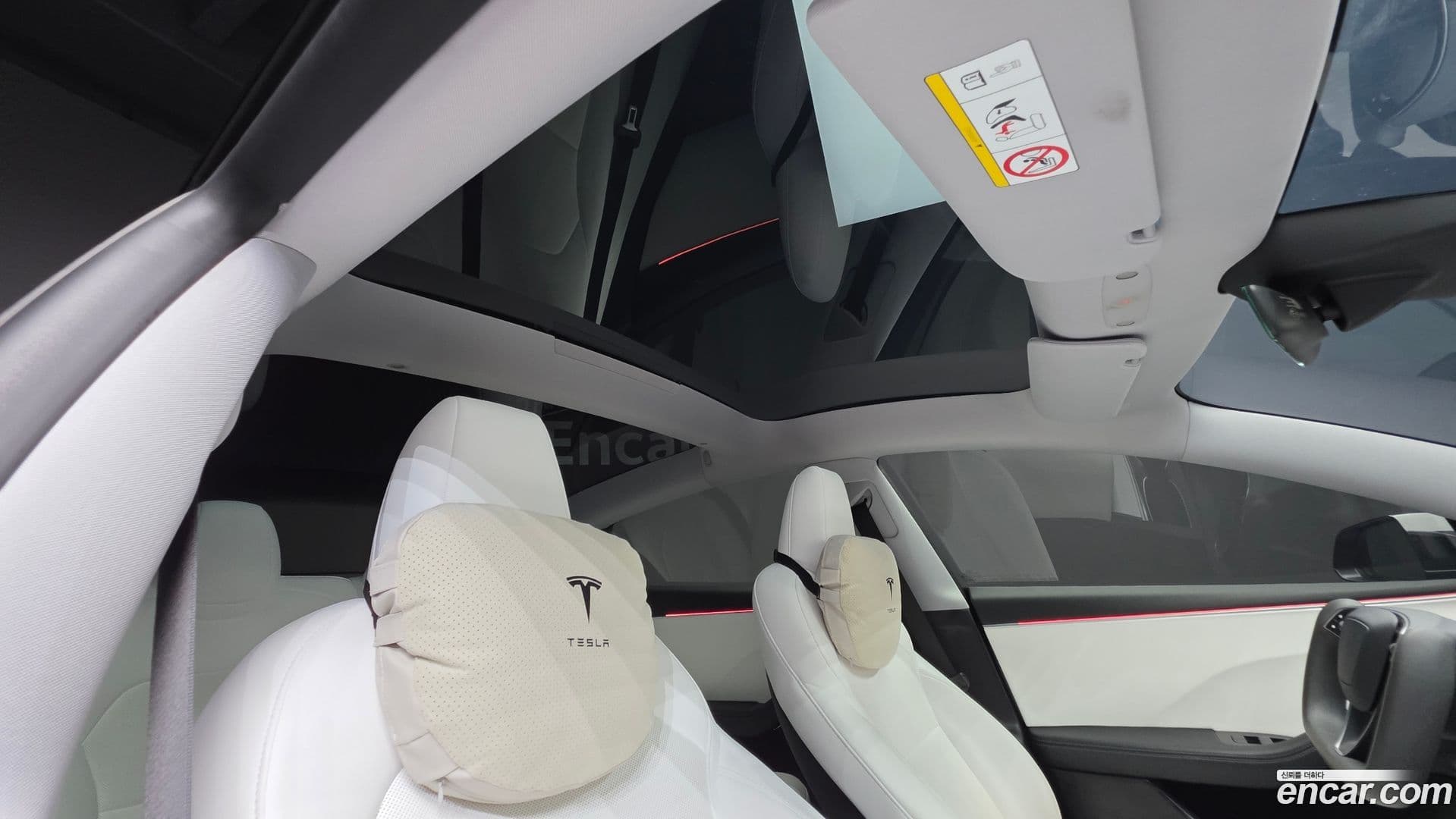 Main__Slider__Photo:Model 3 Tesla 2024.6-16