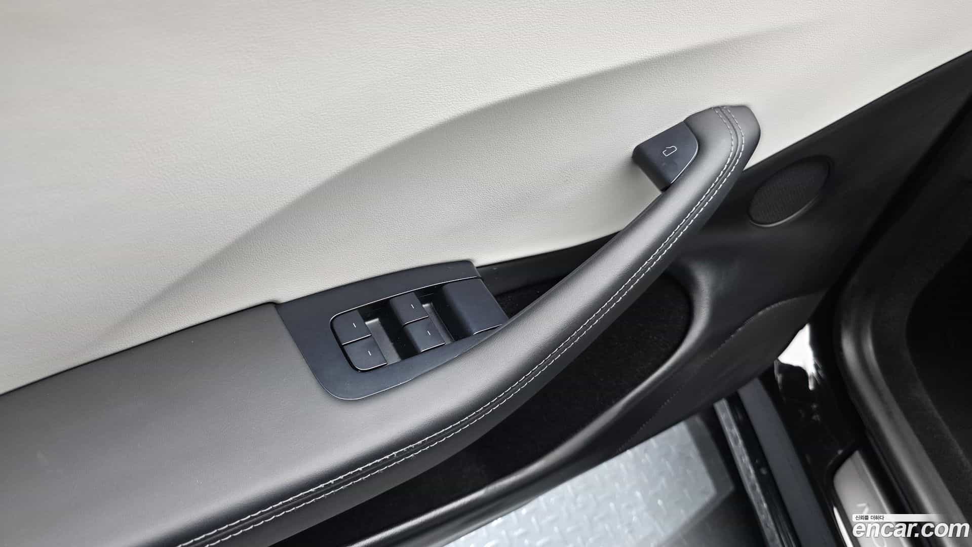 Model 3 Tesla 2024.6-OPTION-023