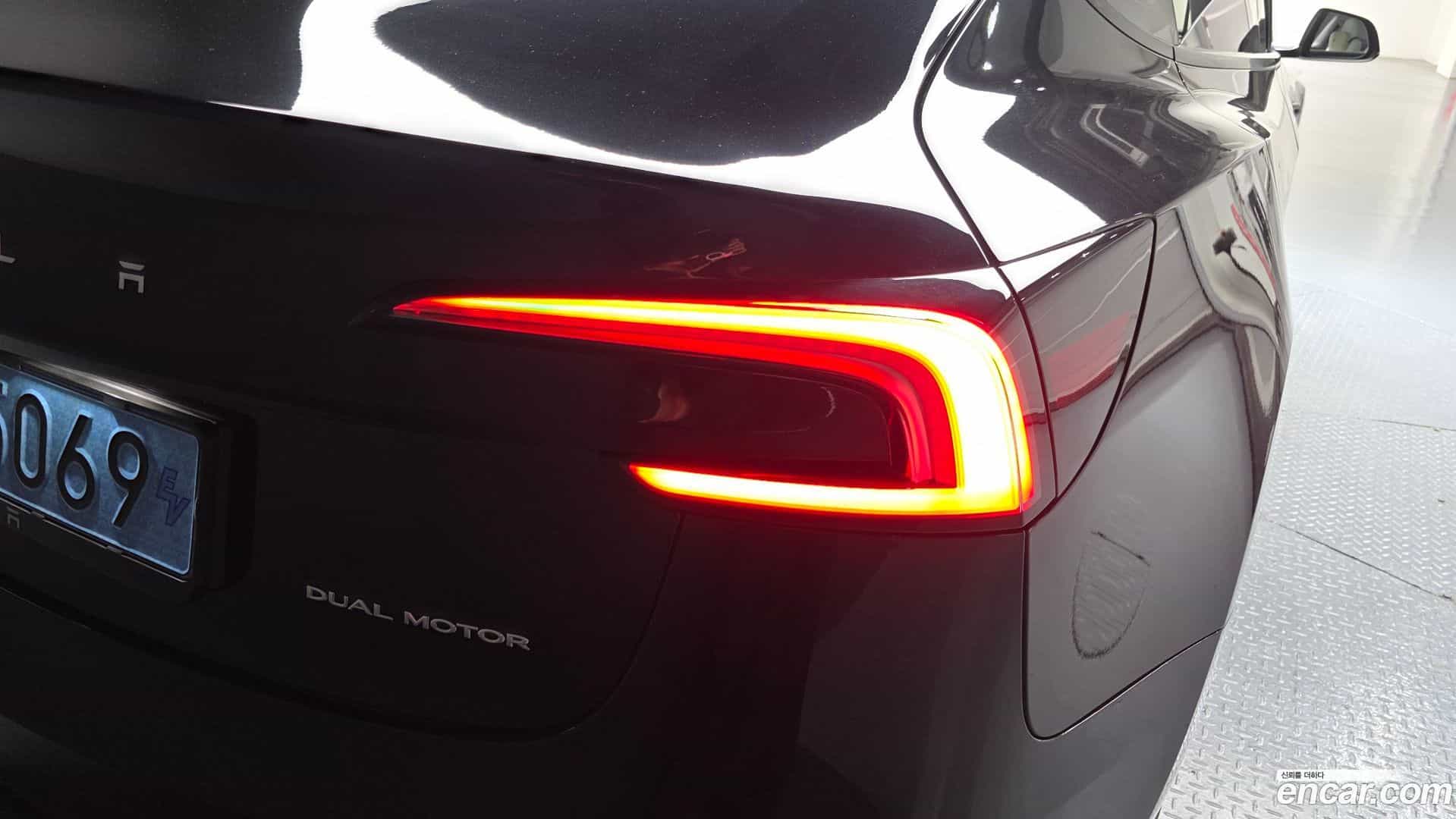 Model 3 Tesla 2024.6-OUTER-033