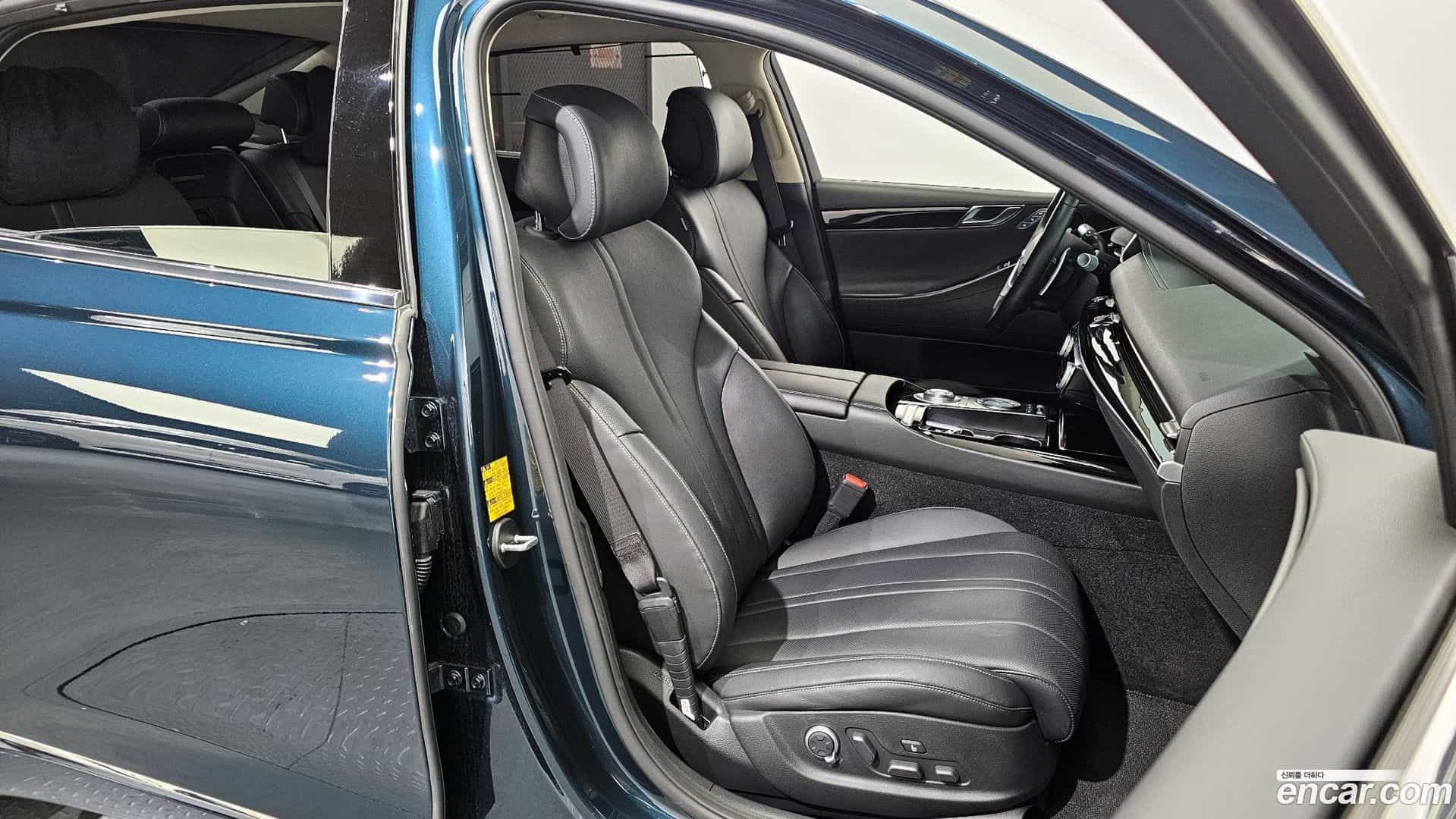 G80 Genesis 2022.1-INNER-036