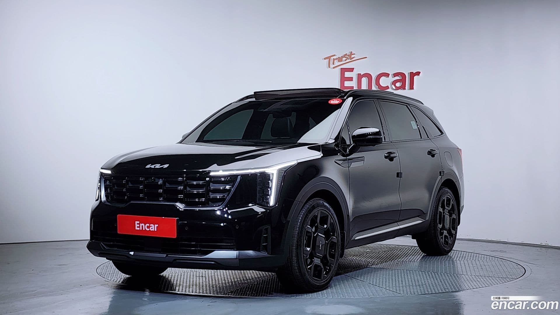 Main__Slider__Photo:Sorento Kia 2023.9-0