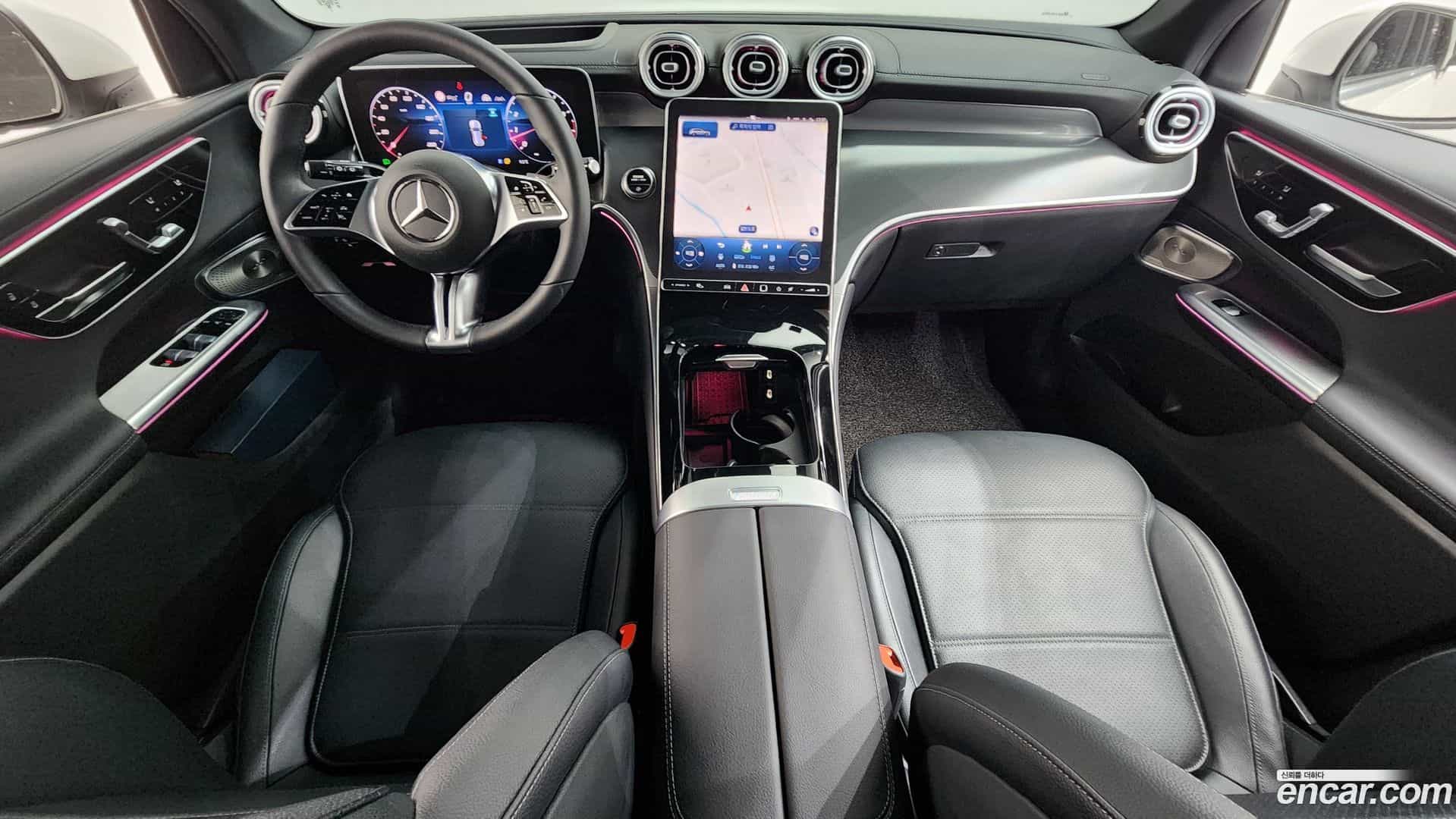 GLC-Class Mercedes-Benz 2024.11-INNER-007
