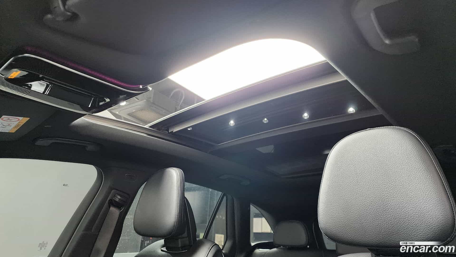 GLC-Class Mercedes-Benz 2024.11-OPTION-022