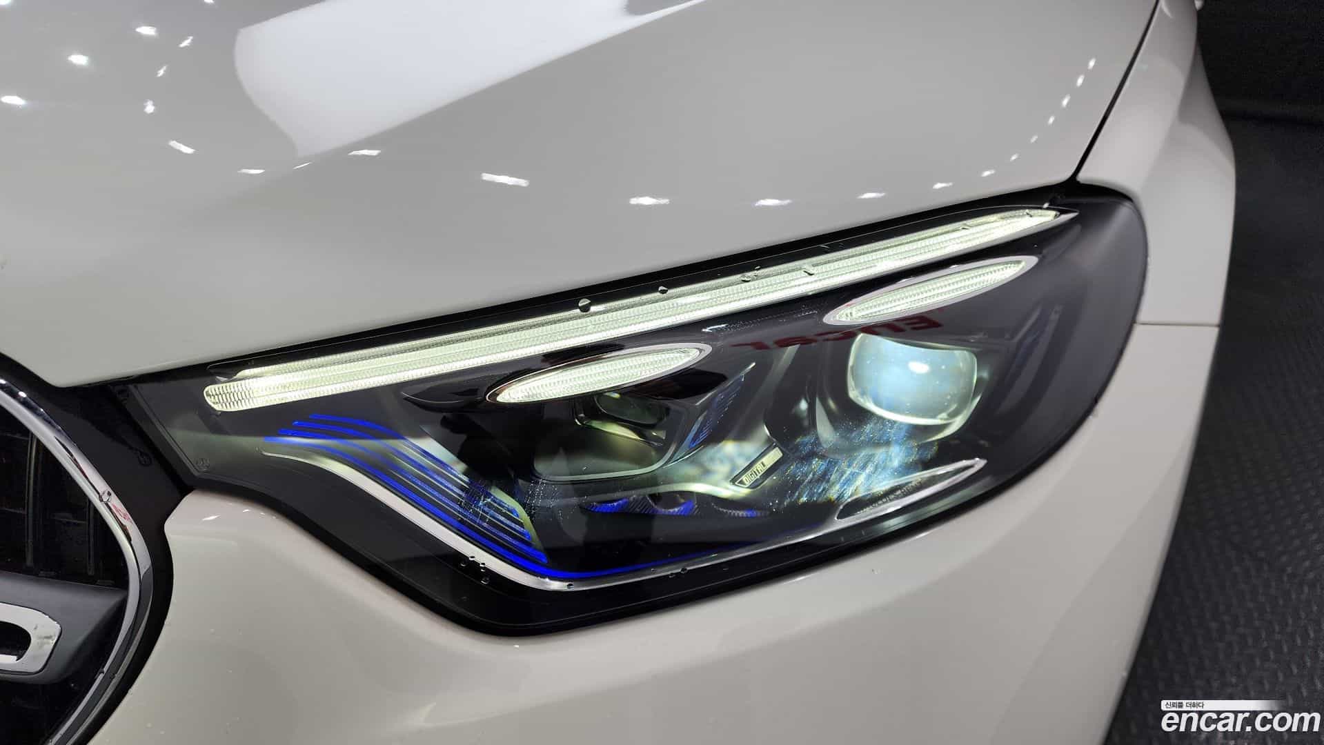 GLC-Class Mercedes-Benz 2024.11-OUTER-032