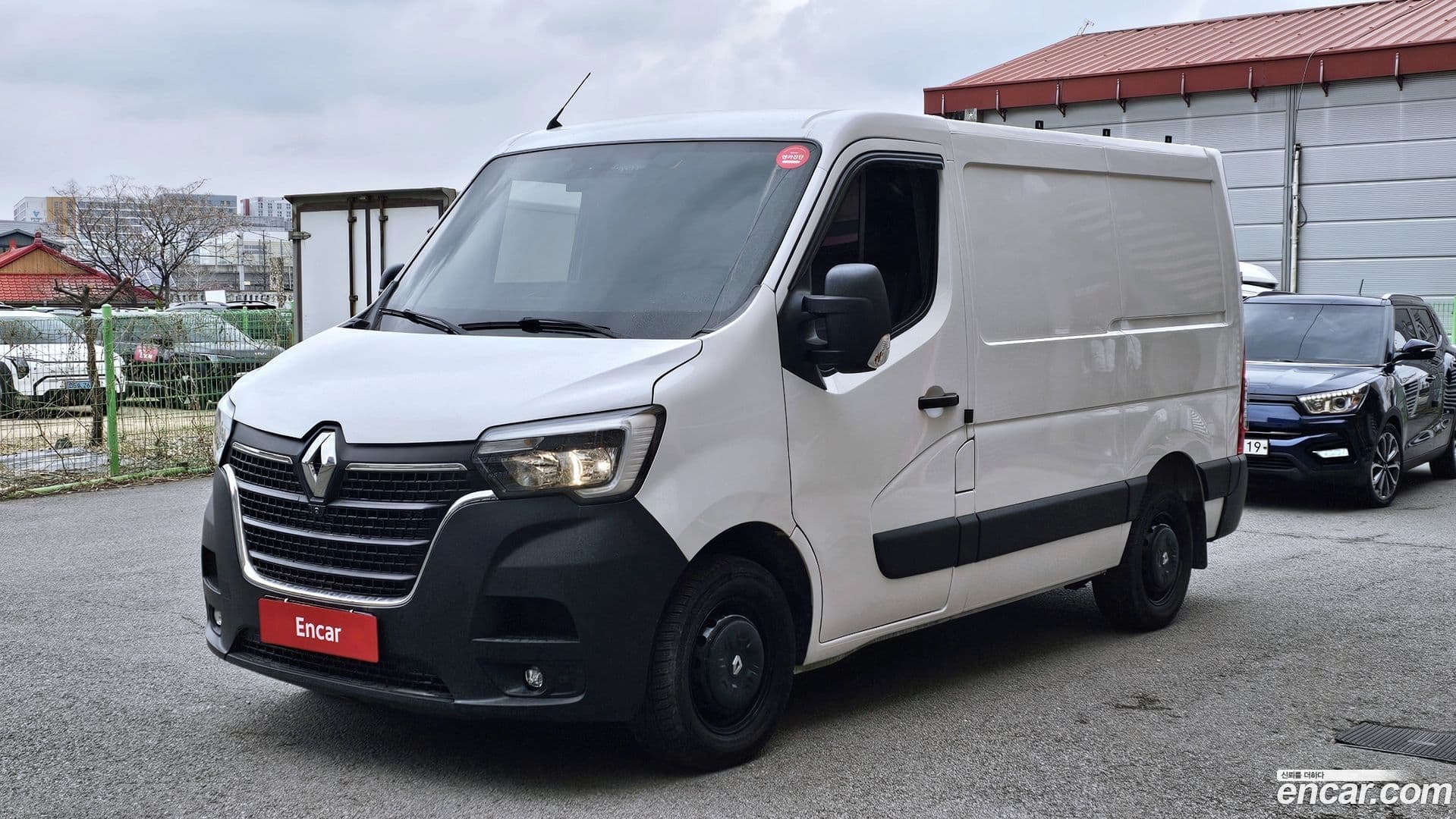 Main__Slider__Photo:Master Renault Korea 2020.6-0
