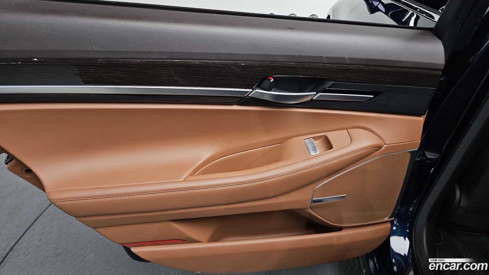 G90 Genesis 2019.6-INNER-035