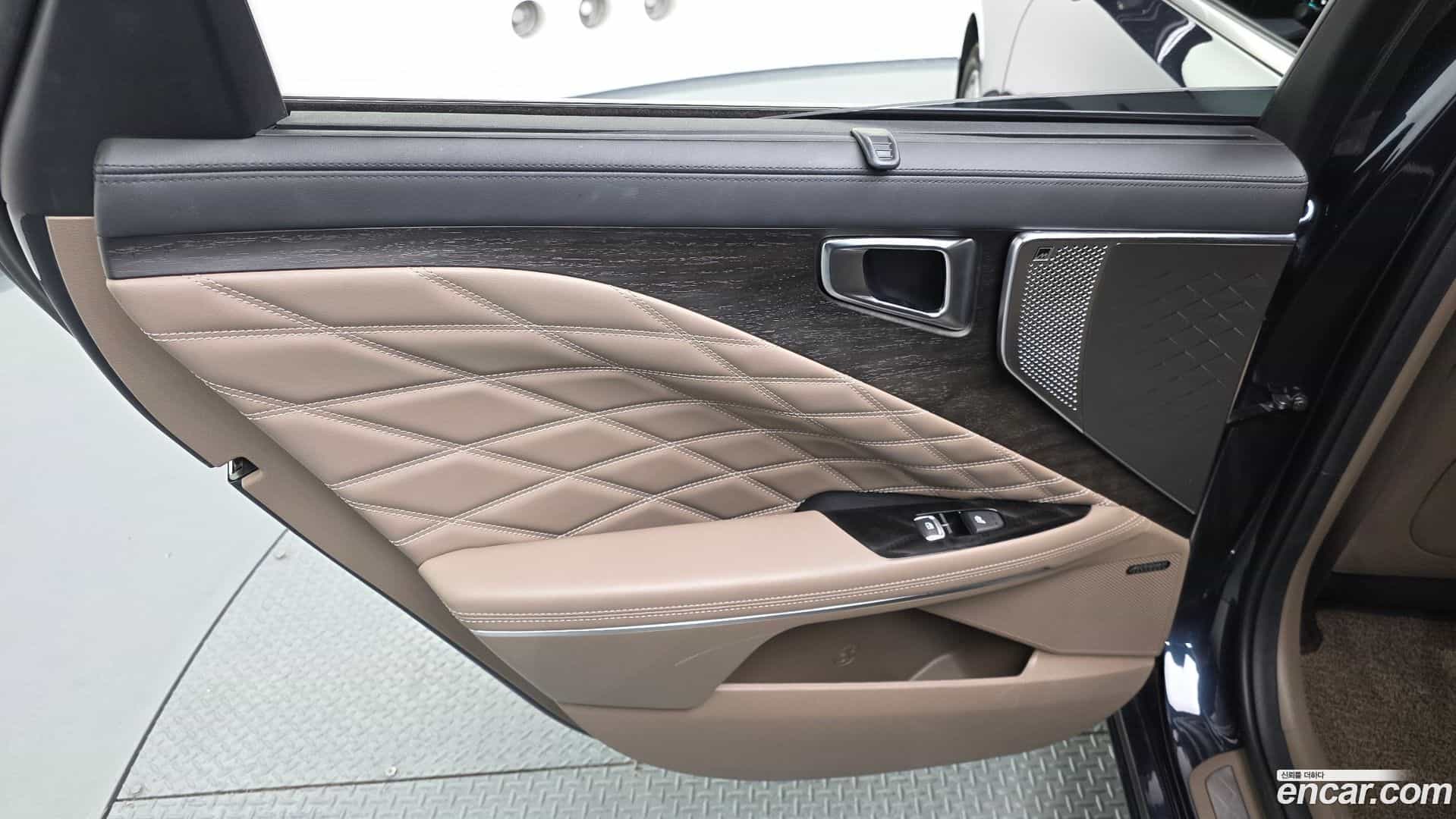 K8 Kia 2022.4-INNER-035