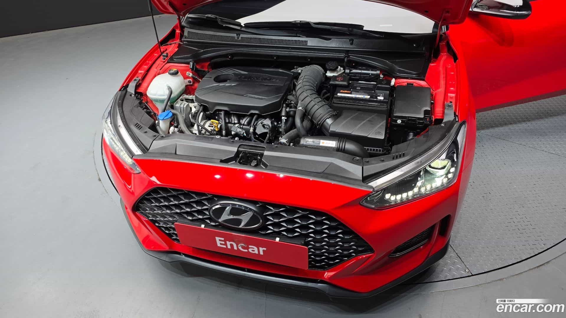 Veloster Hyundai 2018.6-OUTER-006
