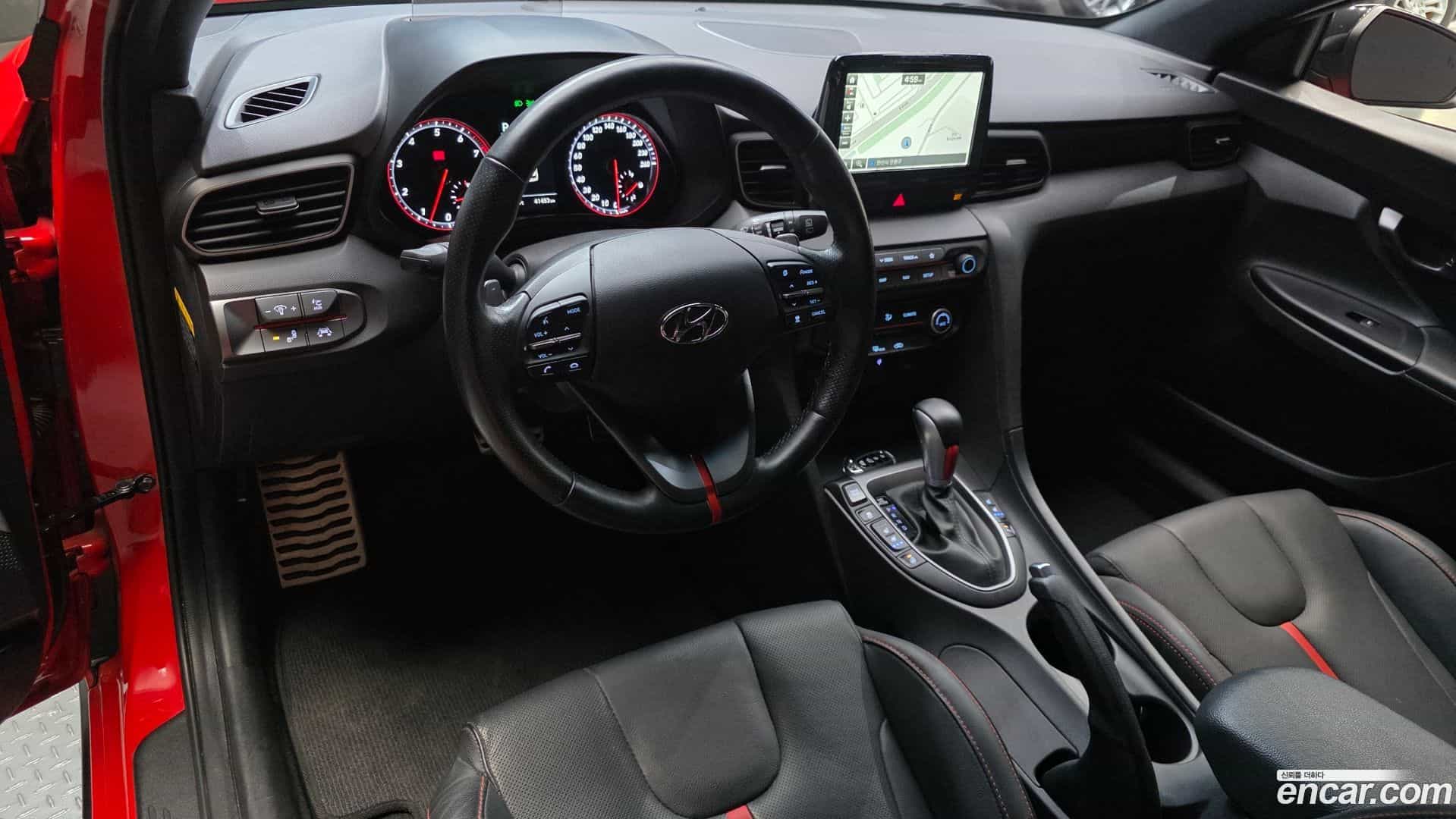 Veloster Hyundai 2018.6-INNER-007