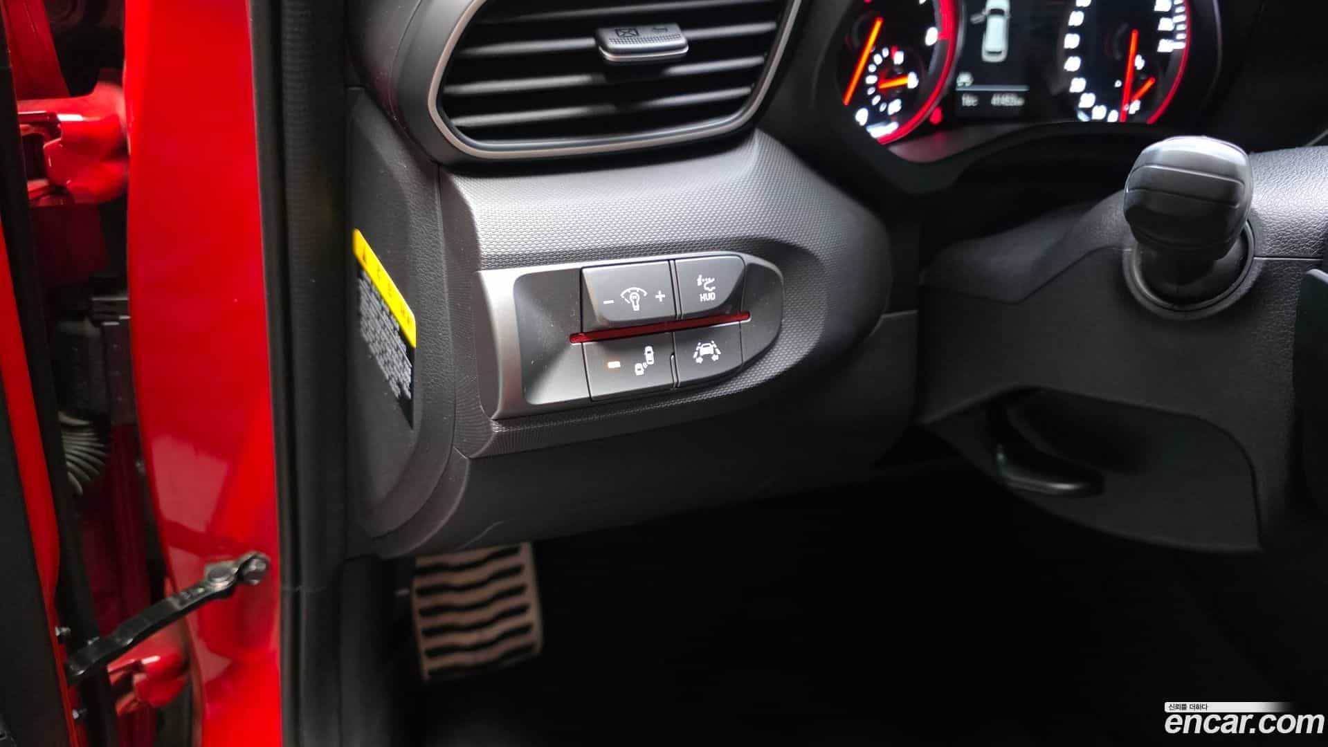 Veloster Hyundai 2018.6-OPTION-019