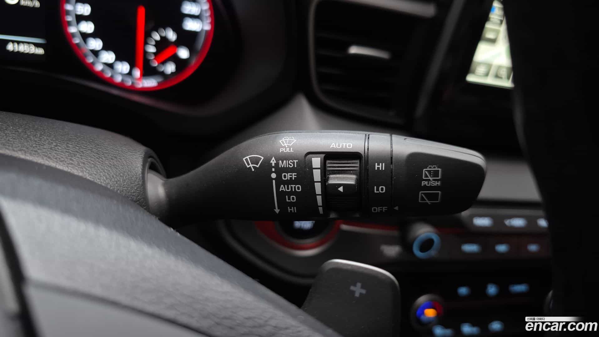 Veloster Hyundai 2018.6-OPTION-022