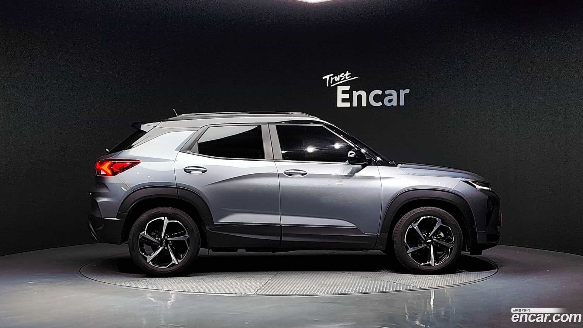 Trailblazer Chevrolet 2021.2-OPTION-042