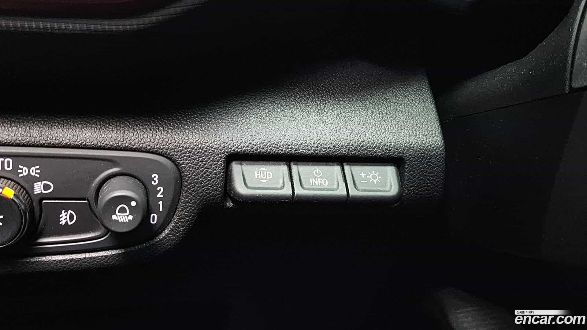 Trailblazer Chevrolet 2021.2-OPTION-045