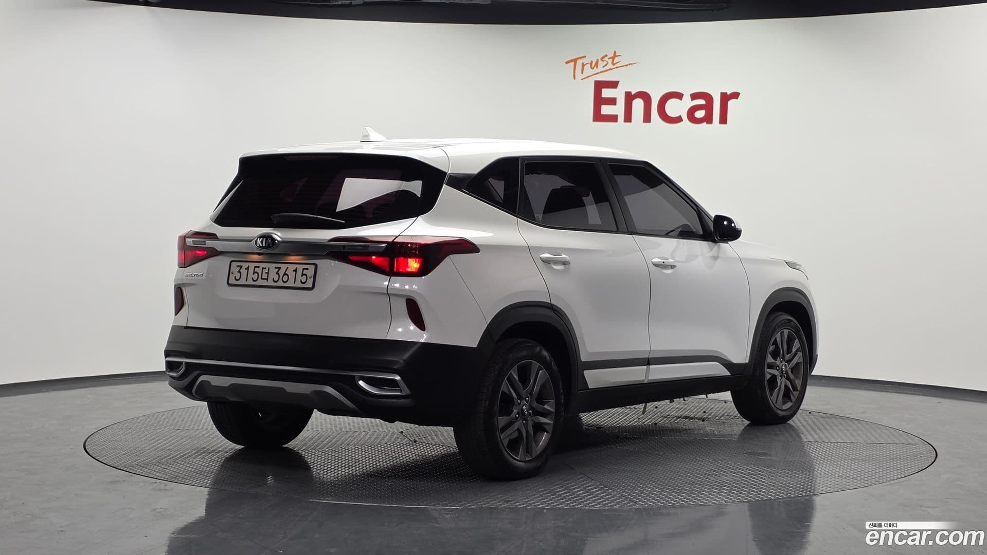 Main__Slider__Photo:Seltos Kia 2020.7-1