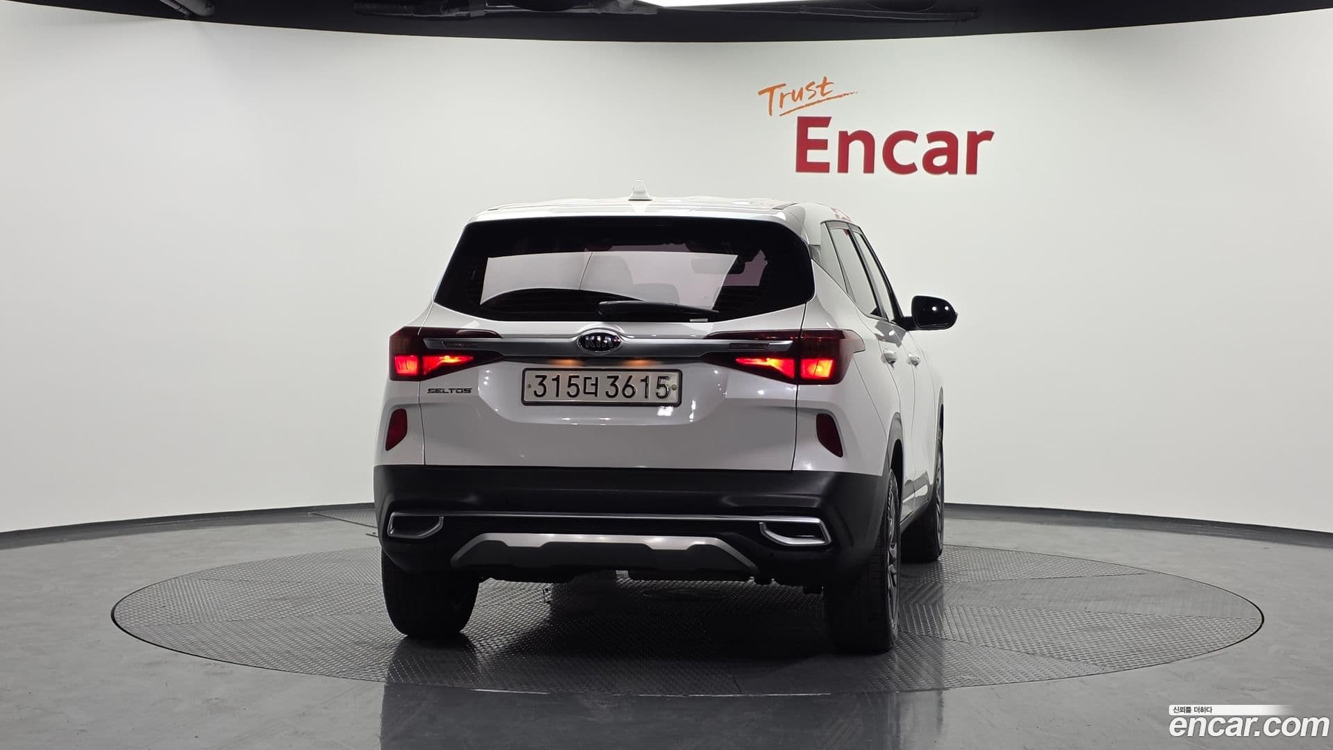 Main__Slider__Photo:Seltos Kia 2020.7-3