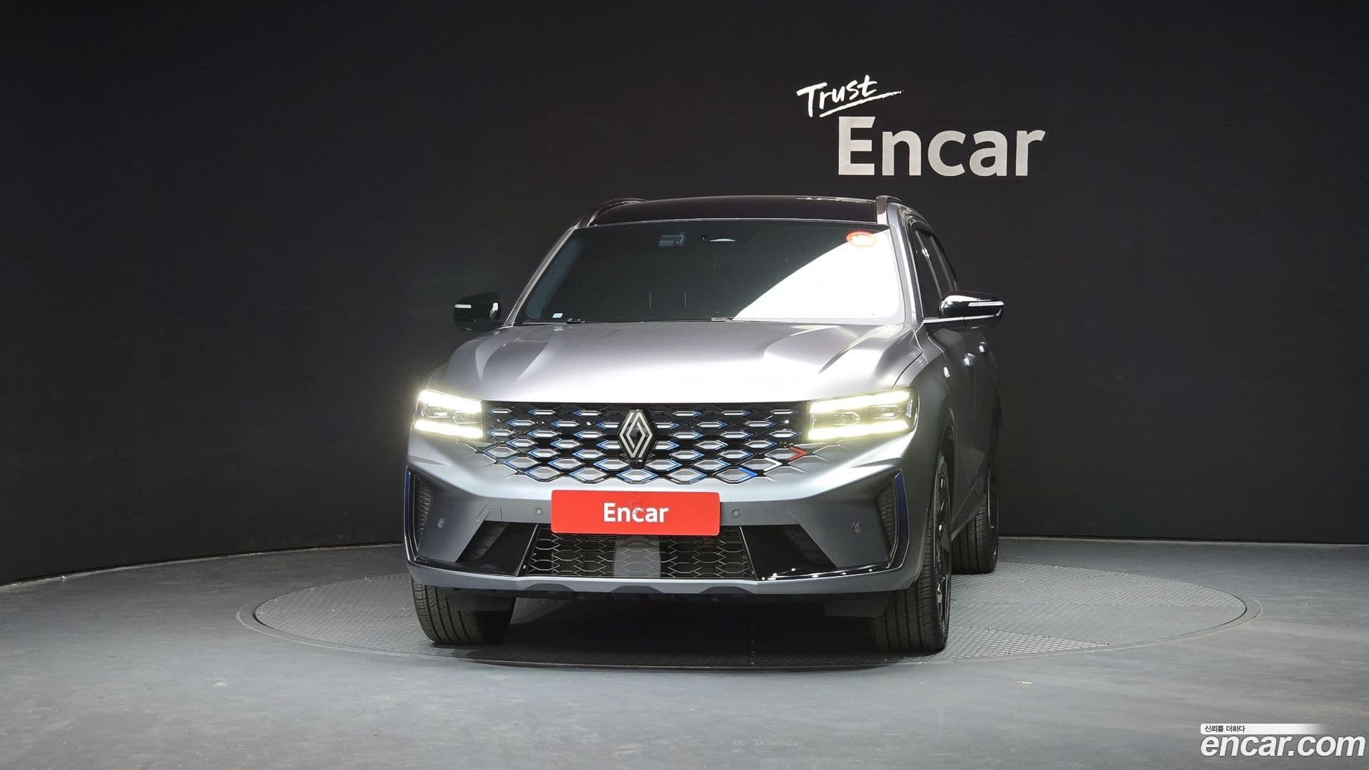 Main__Slider__Photo:Grand Koleos Renault Korea 2024.10-2