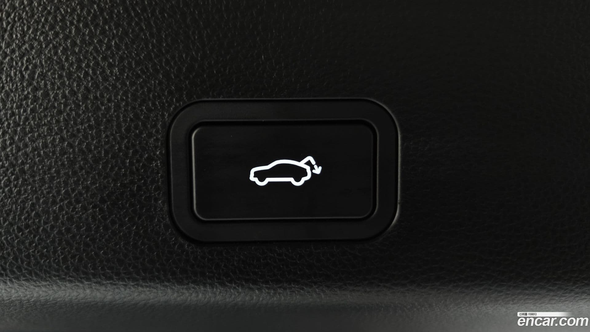 Main__Slider__Photo:Grand Koleos Renault Korea 2024.10-19