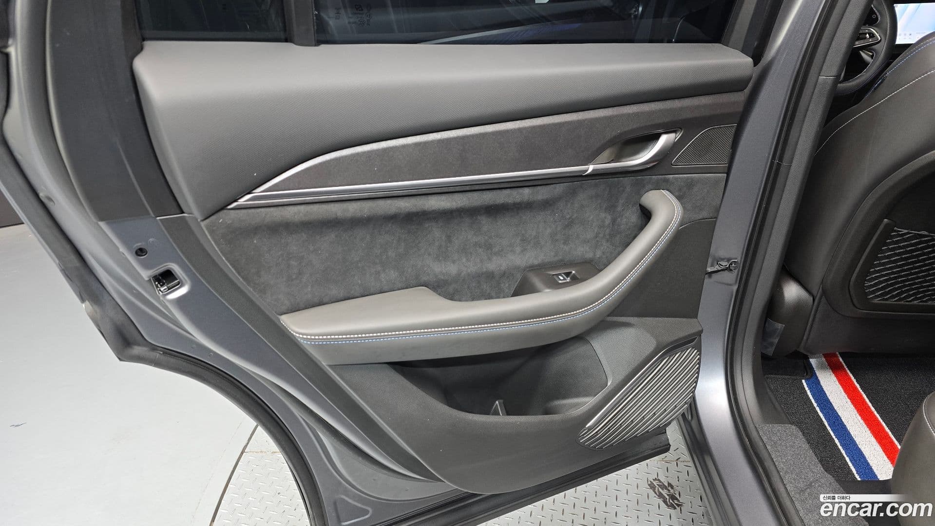 Main__Slider__Photo:Grand Koleos Renault Korea 2024.10-24