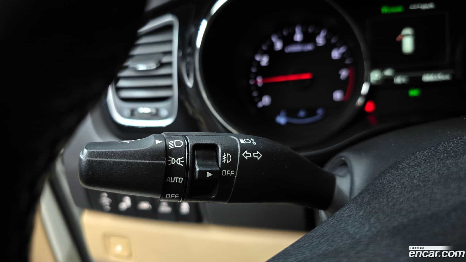 Canival Kia 2016.9-OPTION-041