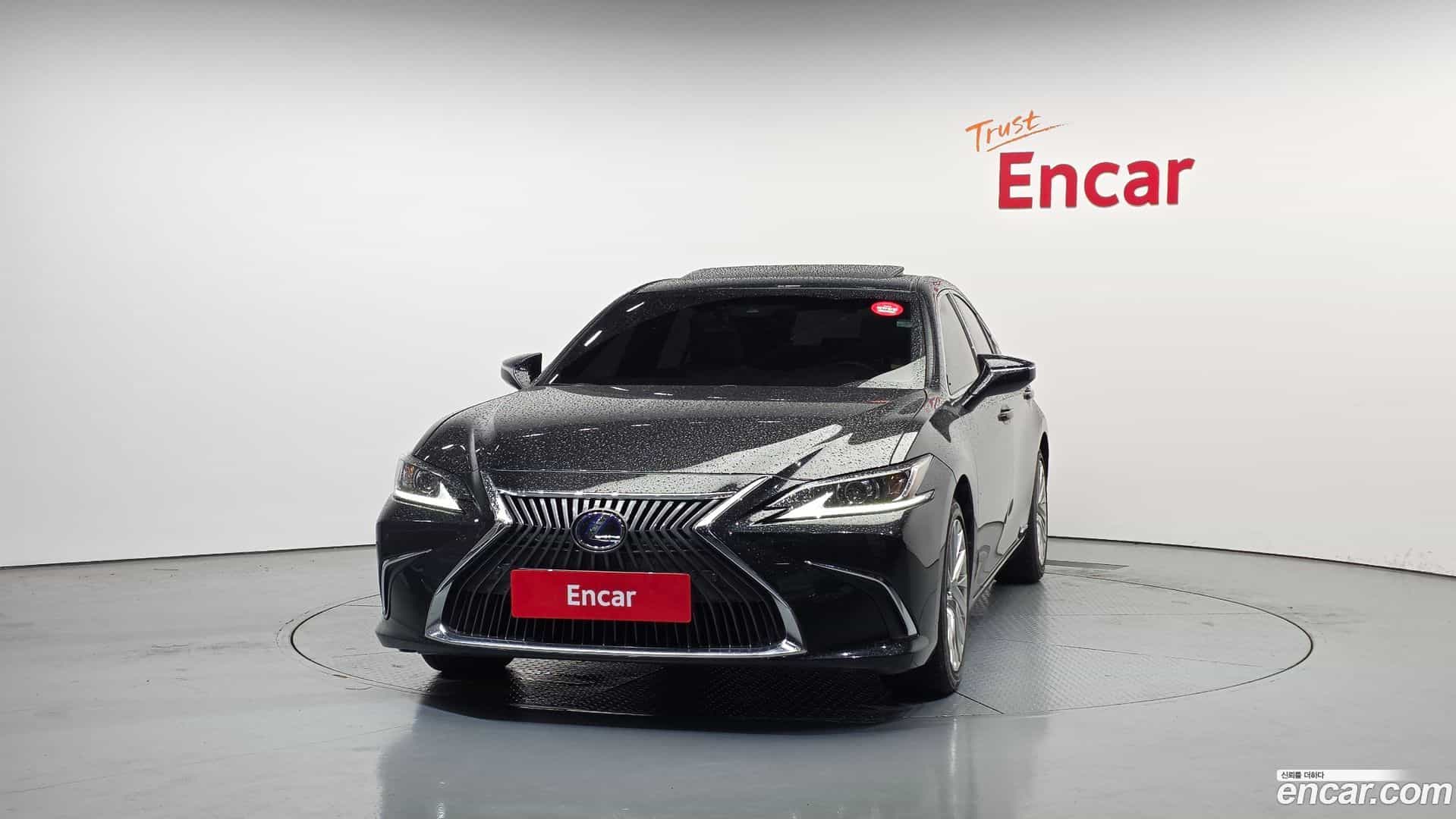 ES Lexus 2021.1-OUTER-003