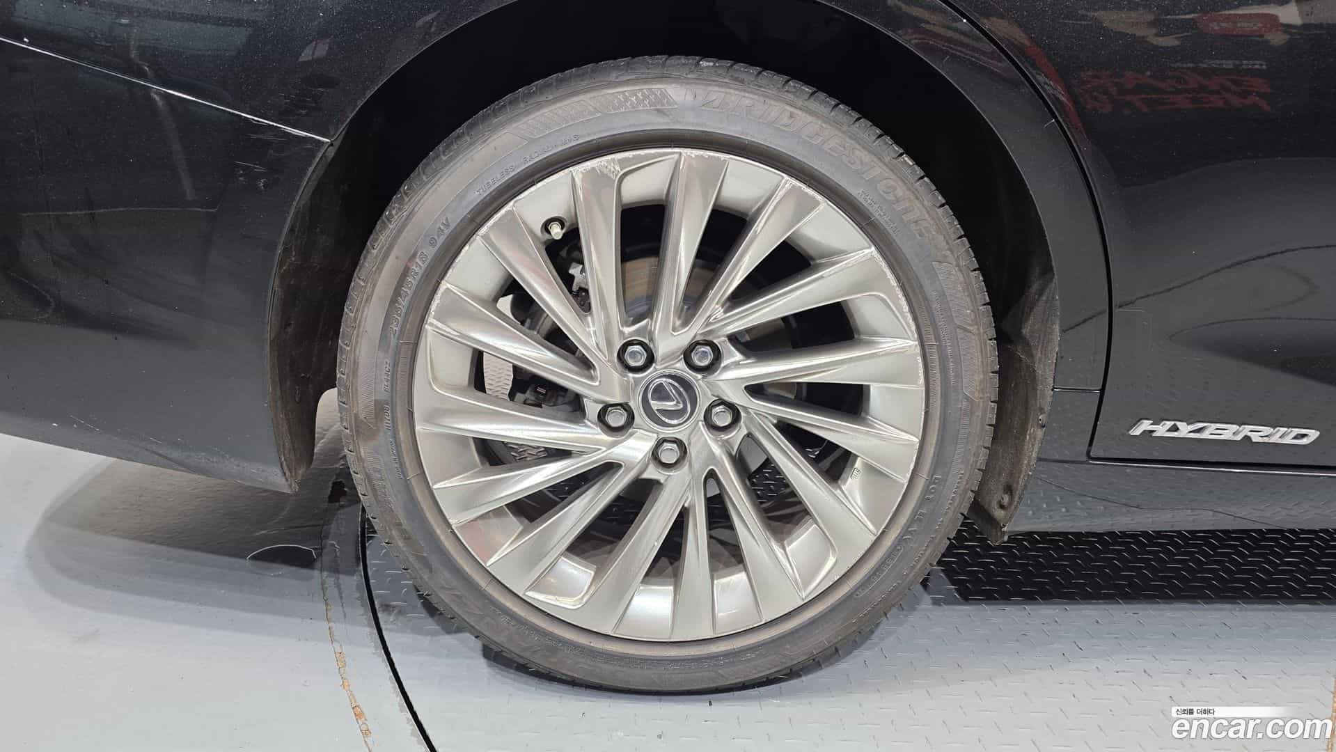 ES Lexus 2021.1-OUTER-031