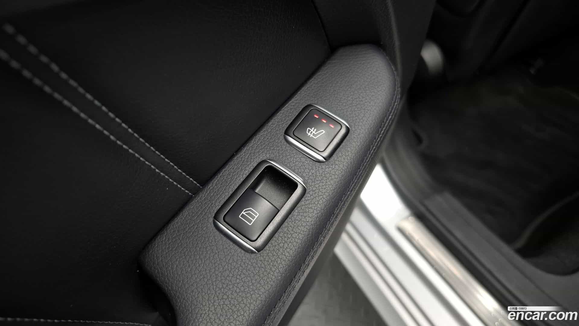 E-Class Mercedes-Benz 2015.6-OPTION-023