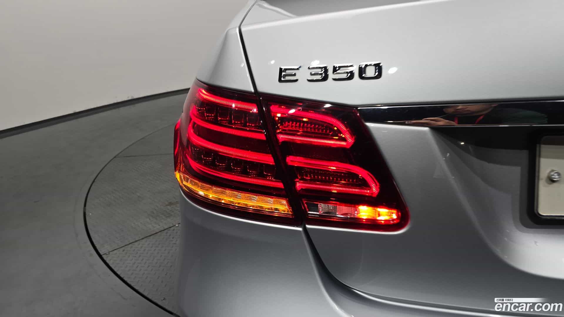 E-Class Mercedes-Benz 2015.6-OUTER-033